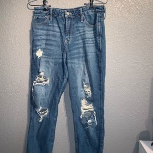 Hollister Distressed High Rise Mom-Jean